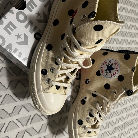 Comme des Garçons PLAY Converse Women's Polka Dot High-Top Sneakers - Picture 7 of 12
